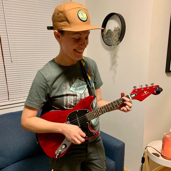 Meet your Posher, Mckenzie - Picture 1 of 1